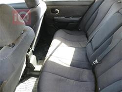 نيسان فيرسا